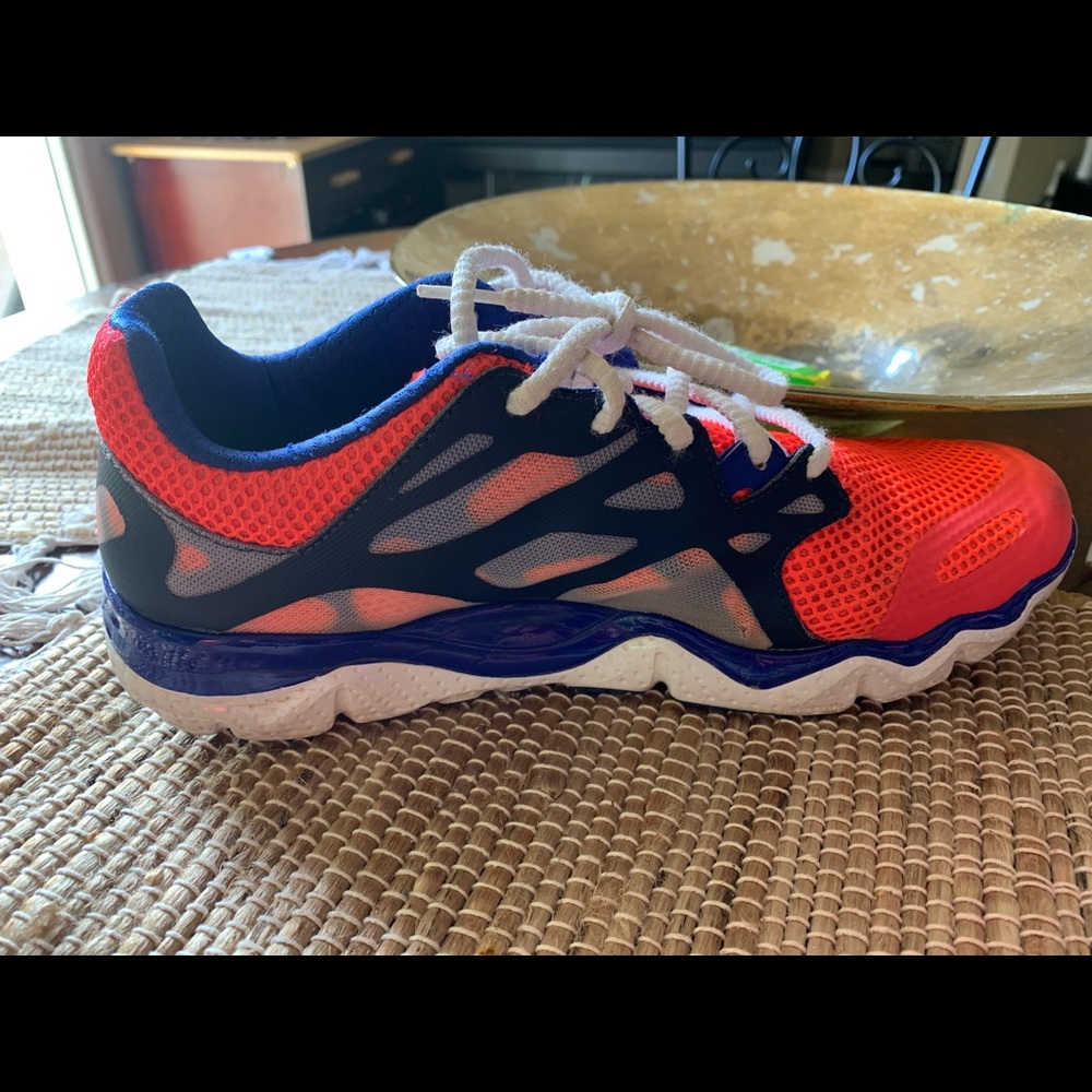 Under Armour UA micro G Monza night running shoes - Picture 8 of 9